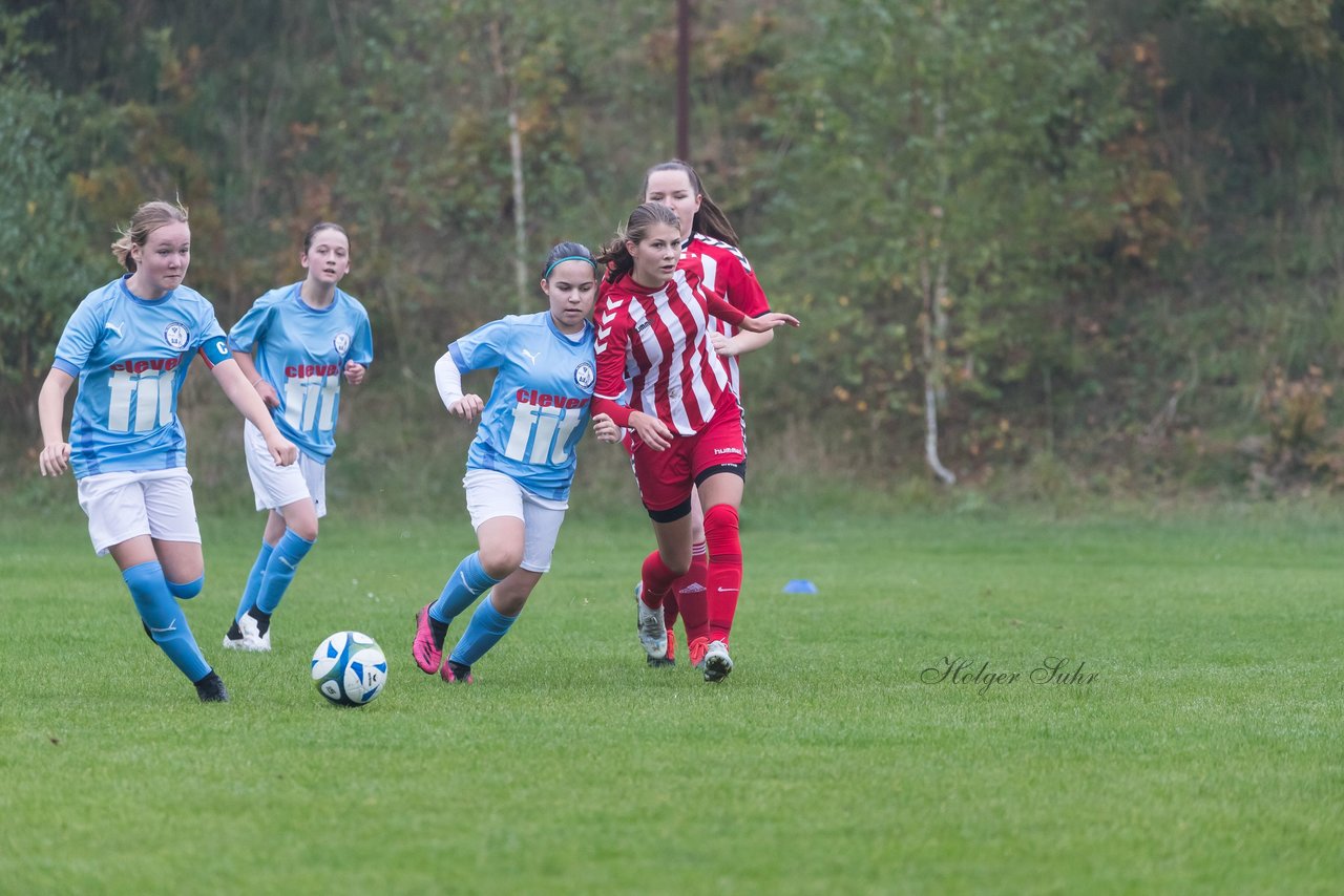 Bild 103 - wBJ TuS Tensfeld - SV Fortuna St. Juergen